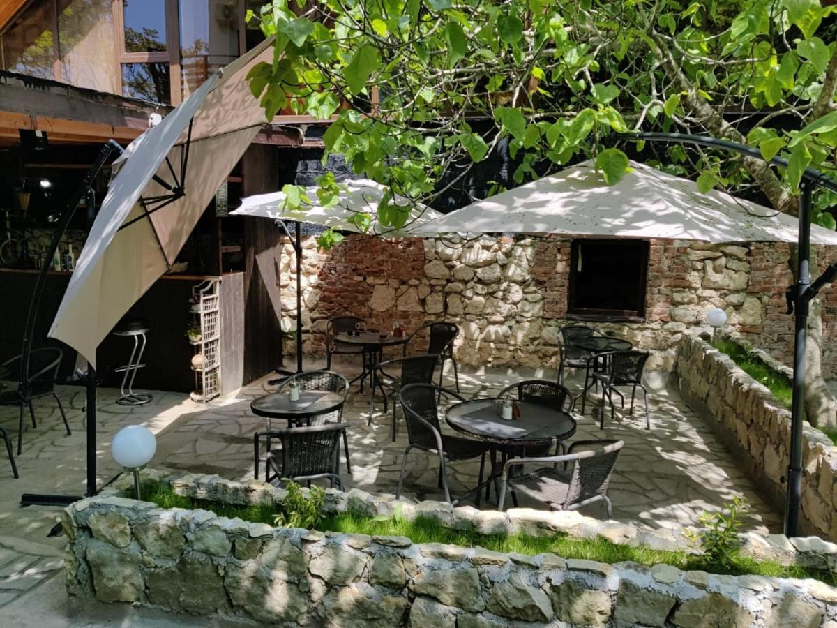 Aqua Palm Resort Sukhumi Exterior foto